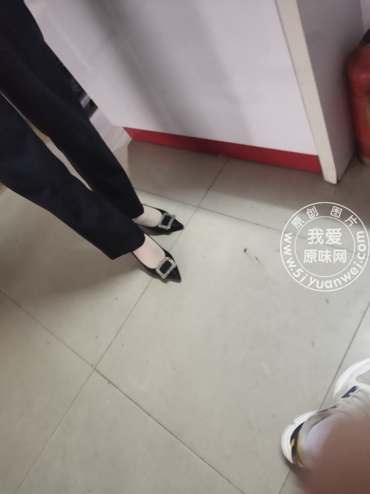 050250u48diw18saiw7w18.jpg